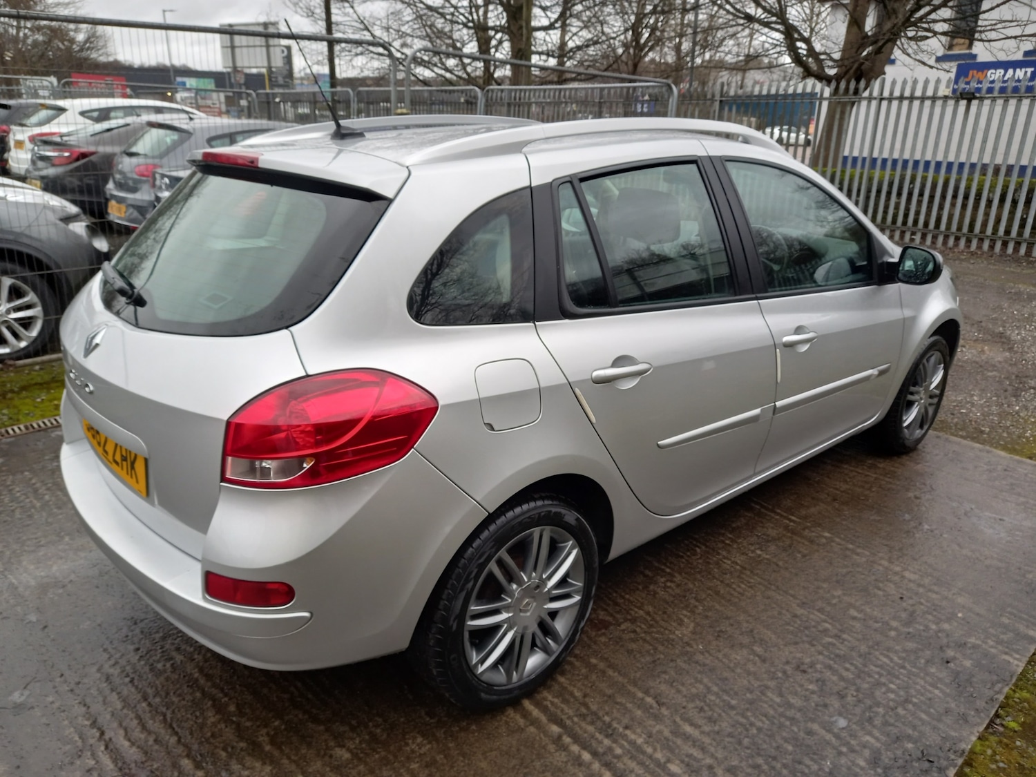 Used Renault Clio 2012 for sale - 77701947: Photo 5