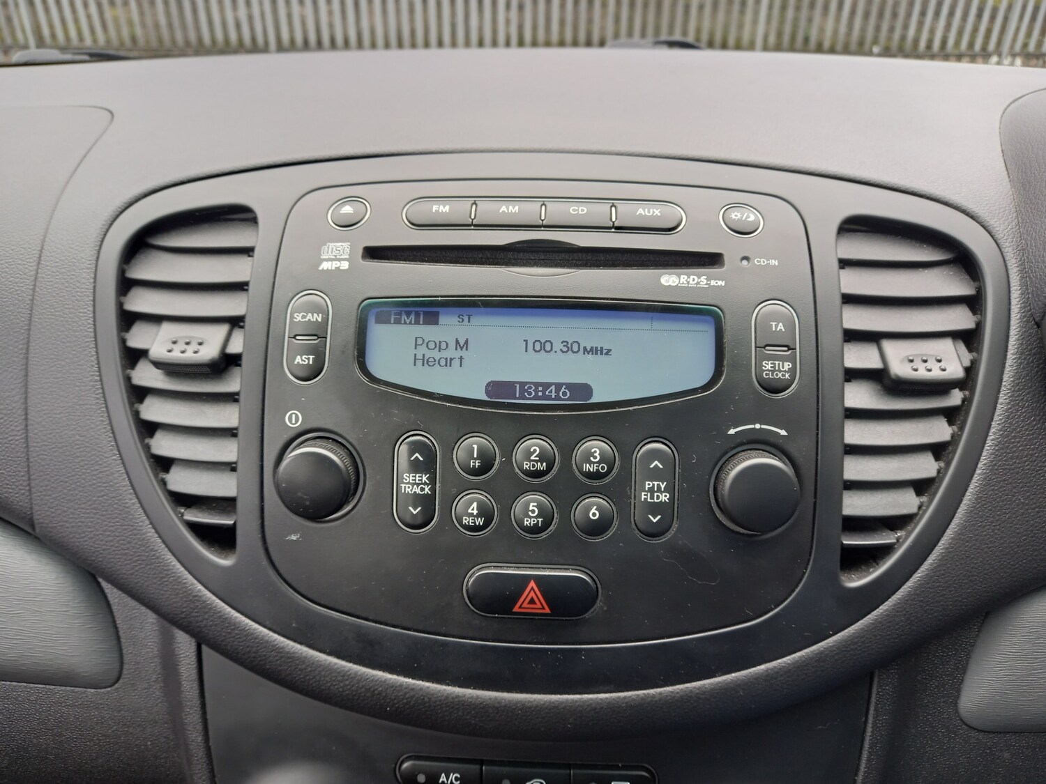 Used Hyundai i10 2013 for sale - 78027854: Photo 28