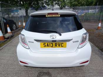 Used Toyota Yaris 2013 for sale - 74993194: Photo