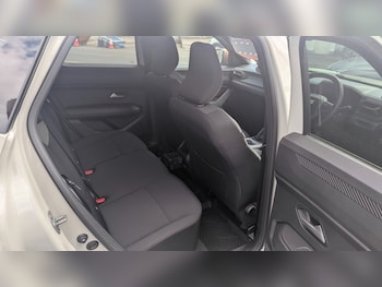 Used Dacia Duster 2024 for sale - 79430433: Photo