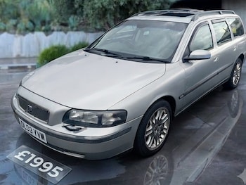 Used Volvo V70 2003 for sale - 79467771: Photo