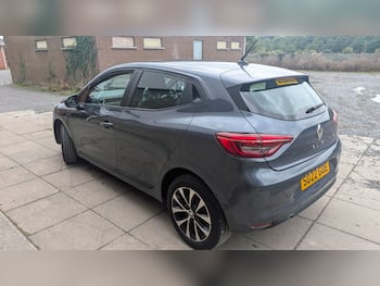 Used Renault Clio 2022 for sale - 79787427: Photo