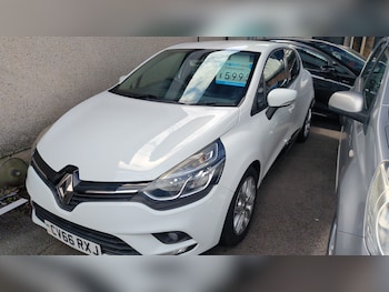 Used Renault Clio 2016 for sale - 79445555: Photo