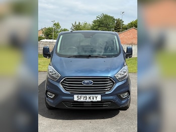 Used Ford Tourneo Custom 2019 for sale - 78901240: Photo