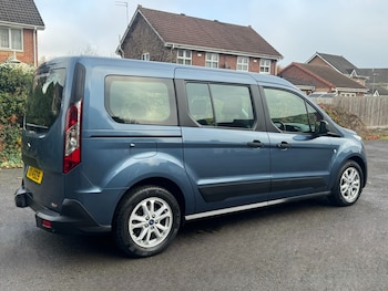 Used Ford Grand Tourneo Connect 2019 for sale - 76504785: Photo