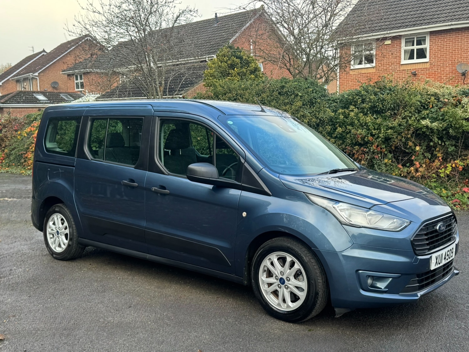 Used Ford Grand Tourneo Connect 2019 for sale - 76504785: Photo 3