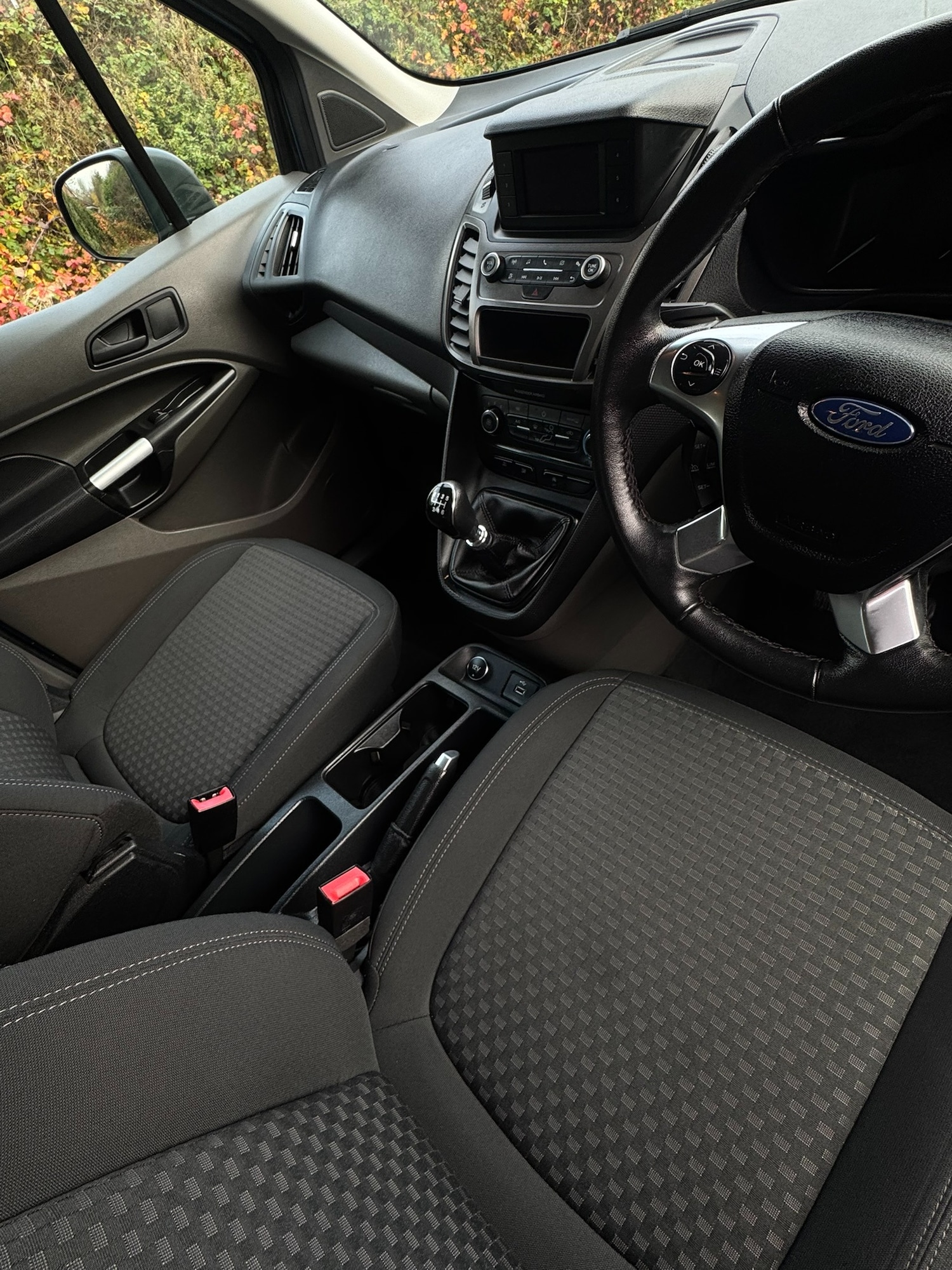 Used Ford Grand Tourneo Connect 2019 for sale - 76504785: Photo 8