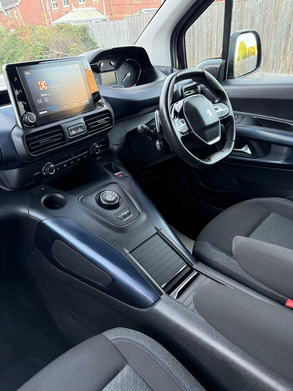 Used Peugeot Rifter 2020 for sale - 76225180: Photo 12