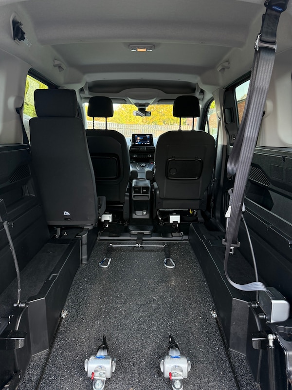 Used Peugeot Rifter 2020 for sale - 76225180: Photo 17