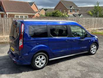 Used Ford Grand Tourneo Connect 2017 for sale - 74912362: Photo