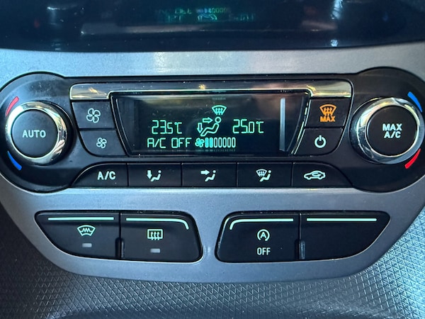 Used Ford Grand Tourneo Connect 2017 for sale - 76036331: Photo 11