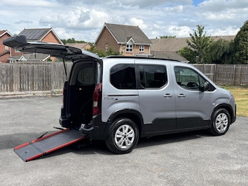 Used Peugeot Rifter 2024 for sale - 79417704: Photo