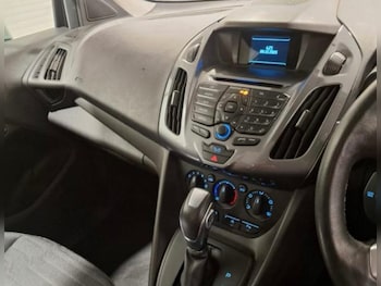 Used Ford Grand Tourneo Connect 2018 for sale - 77476831: Photo