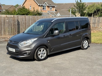 Used Ford Grand Tourneo Connect 2018 for sale - 75558585: Photo