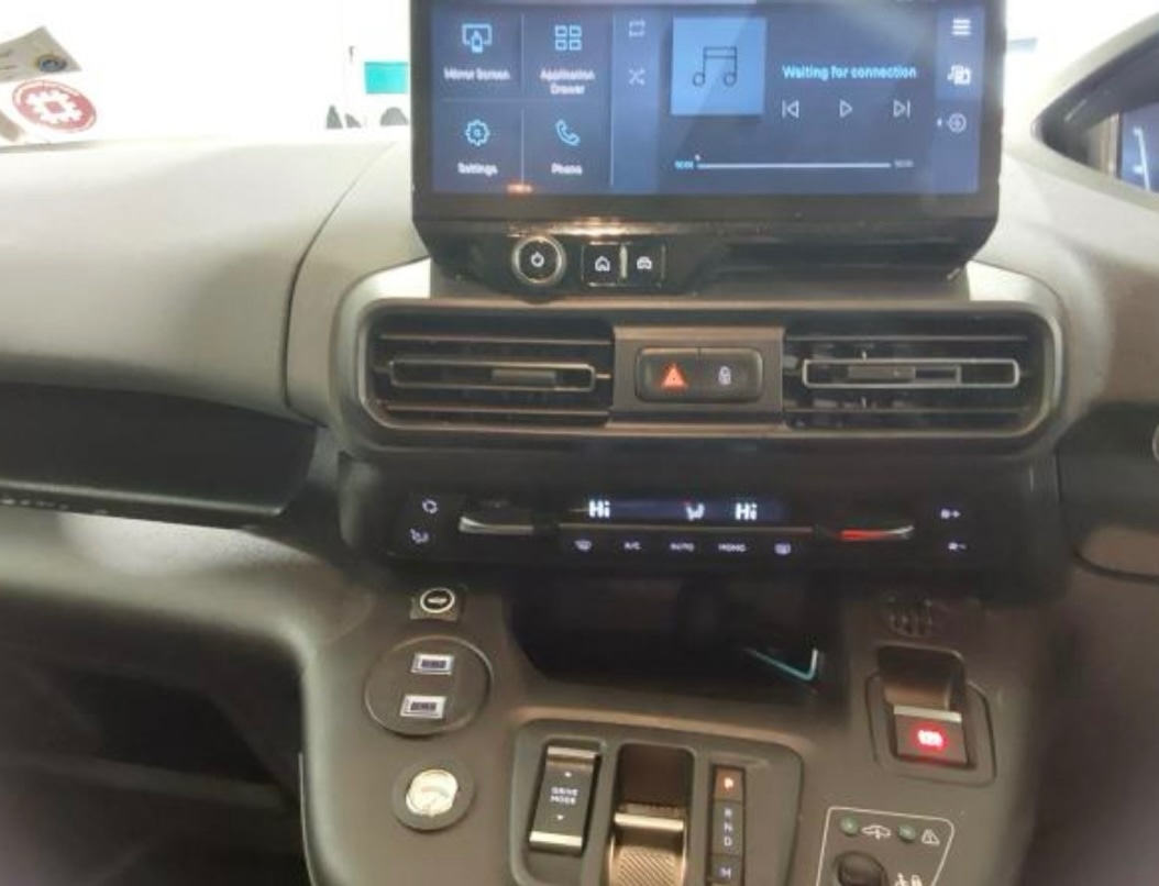 Used Peugeot Rifter 2024 for sale - 77529797: Photo 11