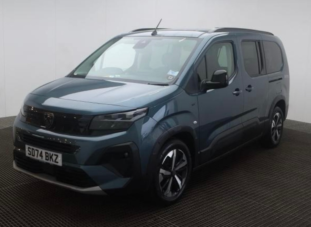 Used Peugeot Rifter 2024 for sale - 77529797: Photo 2