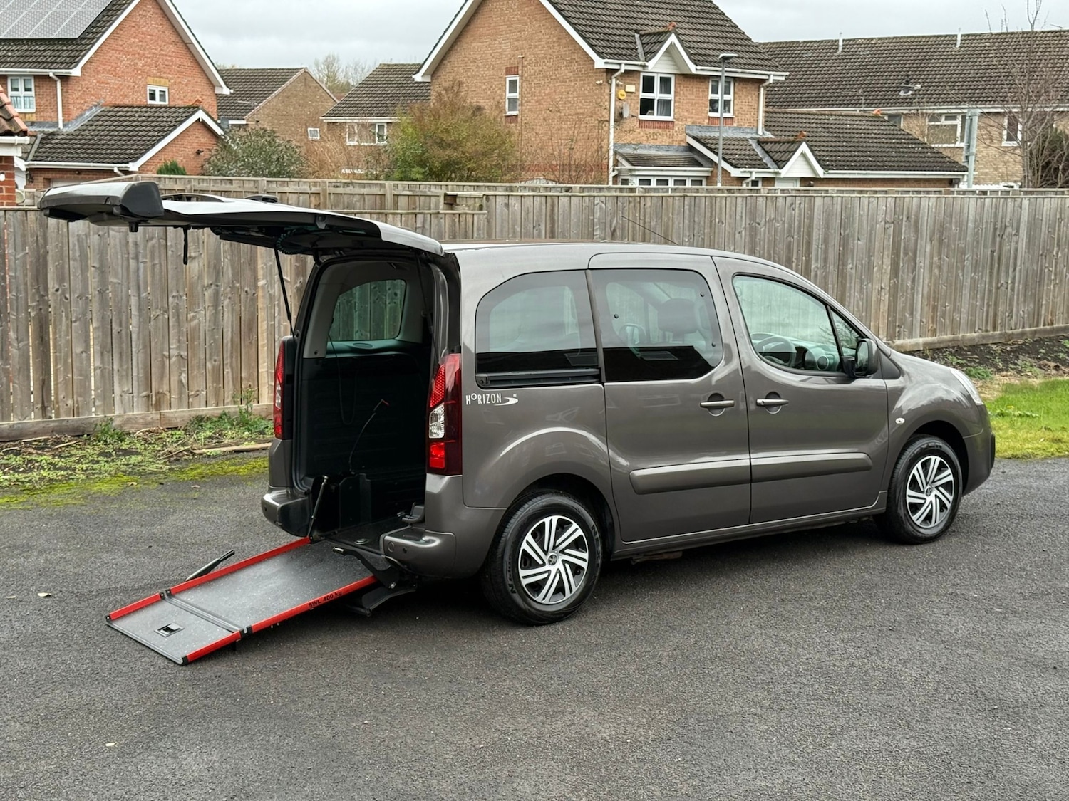 Used Peugeot Partner Tepee 2019 for sale - 76720157: Photo 1