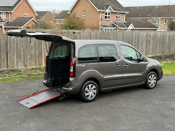 2019 (68) - 1.6 BlueHDi 75 Active 5dr