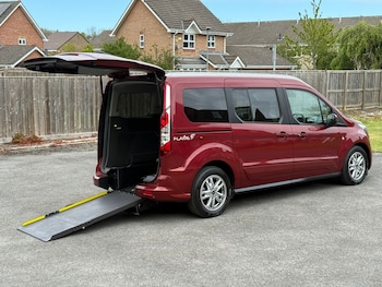 Used Ford Grand Tourneo Connect 2021 for sale - 78408232: Photo