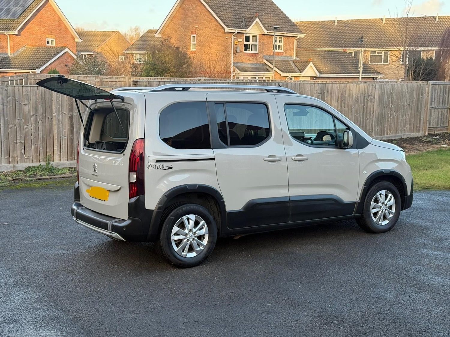 Used Peugeot Rifter 2019 for sale - 77603275: Photo 2