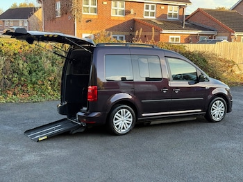 Used Volkswagen Caddy Life 2018 for sale - 76402512: Photo