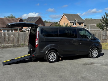 Used Ford Tourneo Custom 2019 for sale - 79599620: Photo