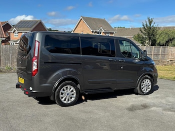 Used Ford Tourneo Custom 2019 for sale - 79599620: Photo