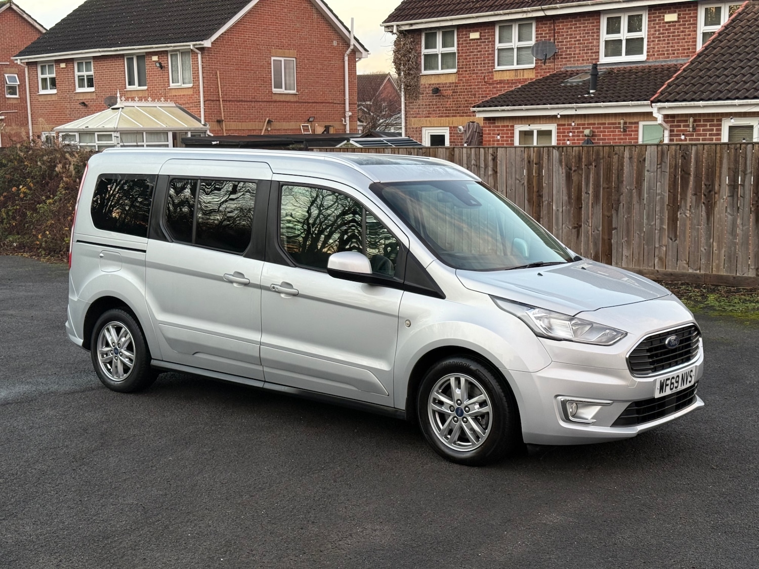 Used Ford Grand Tourneo Connect 2019 for sale - 76963592: Photo 2