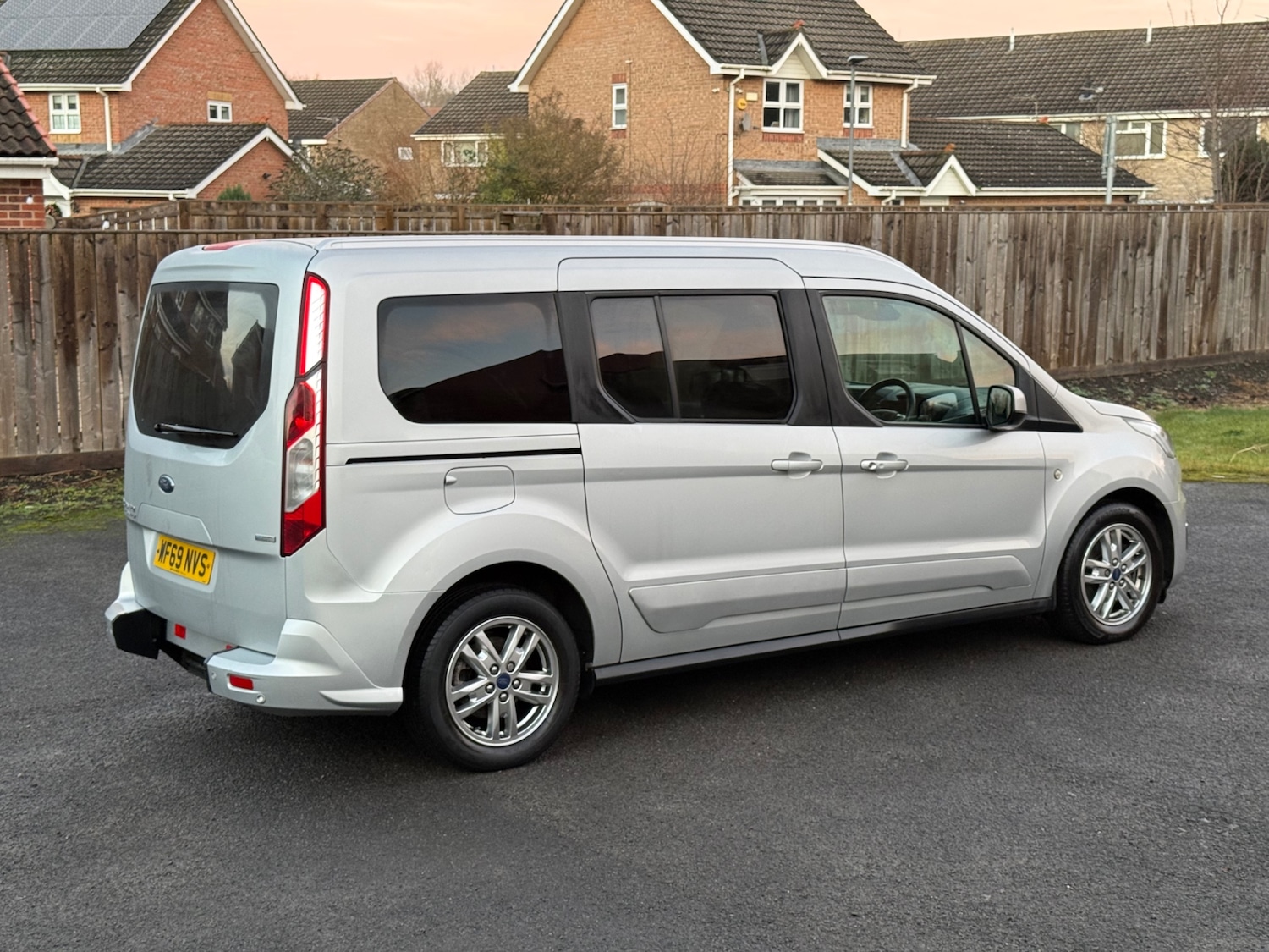 Used Ford Grand Tourneo Connect 2019 for sale - 76963592: Photo 3