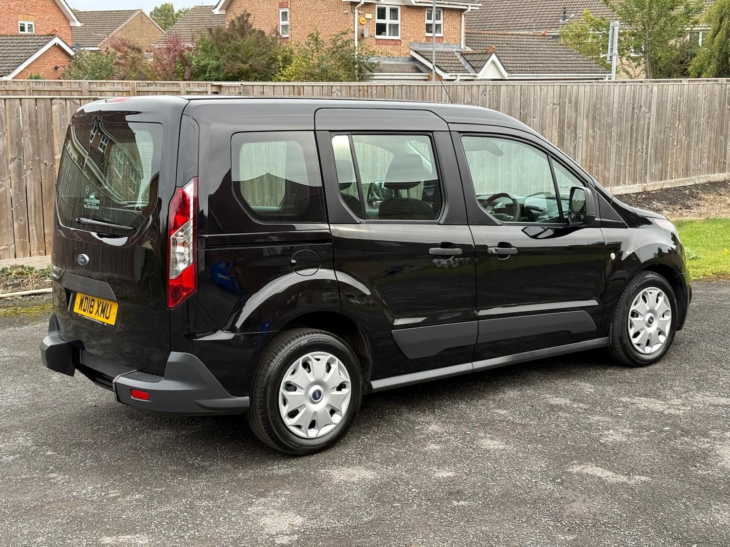 Used Ford Tourneo Connect 2018 for sale - 76231822: Photo 3