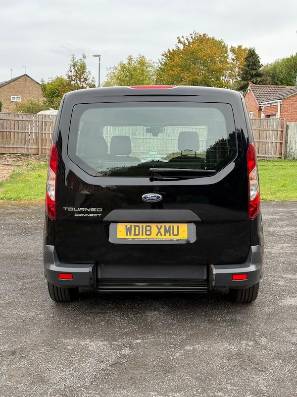 Used Ford Tourneo Connect 2018 for sale - 76231822: Photo 6