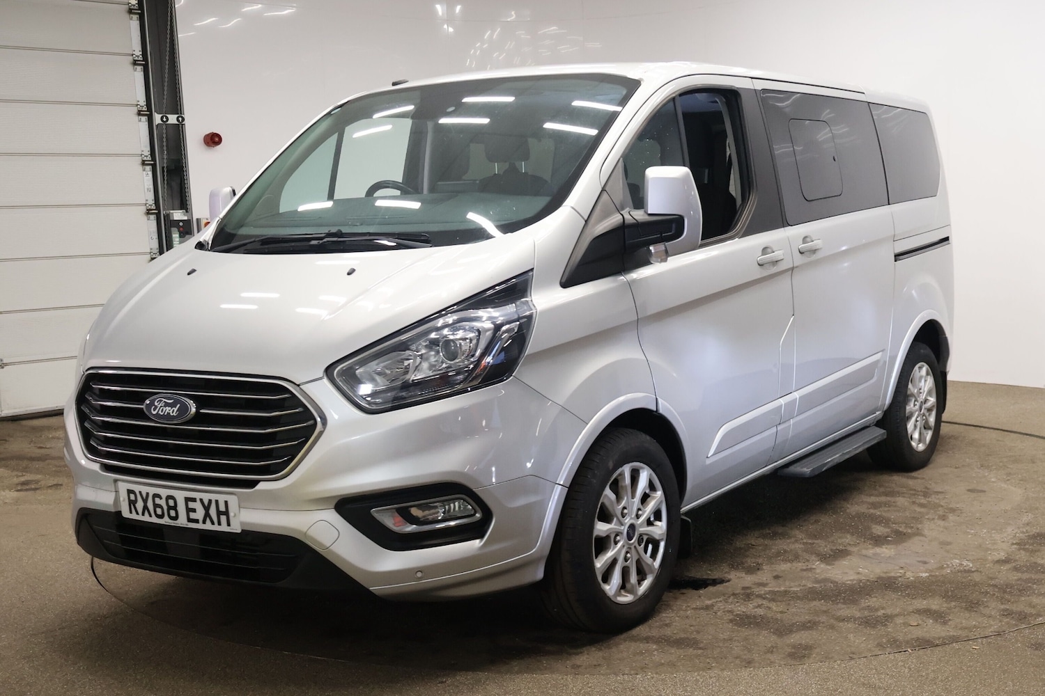 Used Ford Tourneo Custom 2018 for sale - 77476961: Photo 3