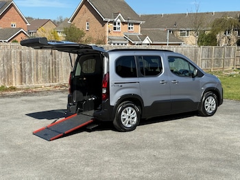 Used Peugeot Rifter 2024 for sale - 78927446: Photo