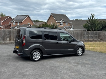 Used Ford Grand Tourneo Connect 2019 for sale - 79459354: Photo