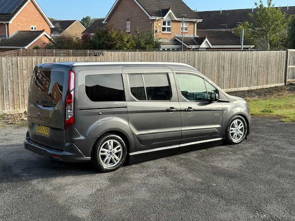 Used Ford Grand Tourneo Connect 2020 for sale - 76076520: Photo 9