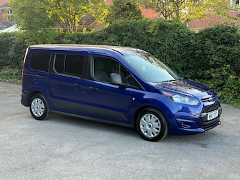 Used Ford Grand Tourneo Connect 2017 for sale - 75518118: Photo