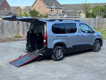 Used Peugeot Rifter 2023 for sale - 78326251: Photo