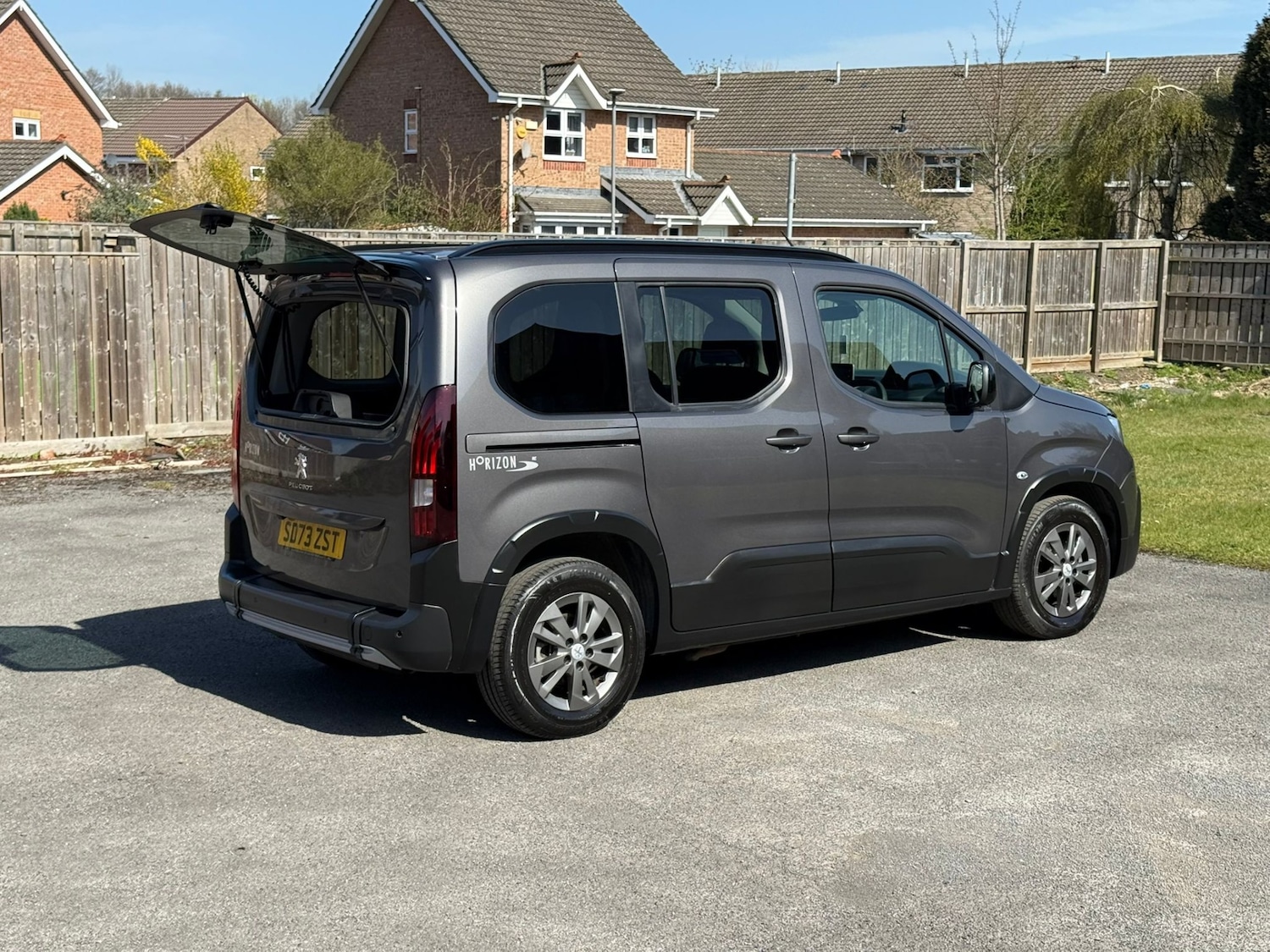 Used Peugeot Rifter 2023 for sale - 78176045: Photo 2