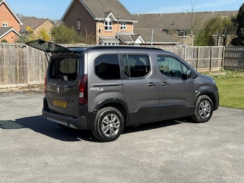 Used Peugeot Rifter 2023 for sale - 78176045: Photo