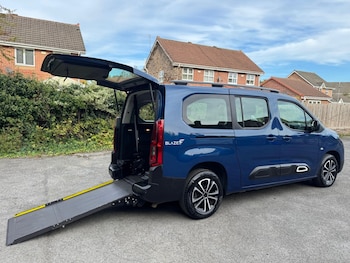 Used Citroen Berlingo 2021 for sale - 76232859: Photo