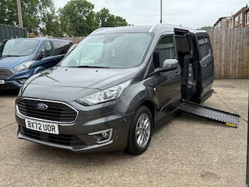 Used Ford Grand Tourneo Connect 2022 for sale - 78901020: Photo
