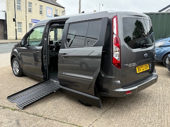 Used Ford Grand Tourneo Connect 2022 for sale - 78901020: Photo