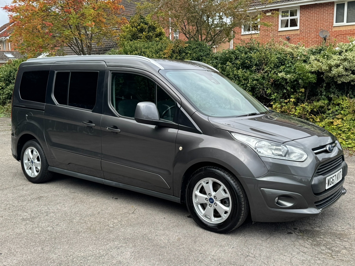 Used Ford Grand Tourneo Connect 2017 for sale - 76231495: Photo 2