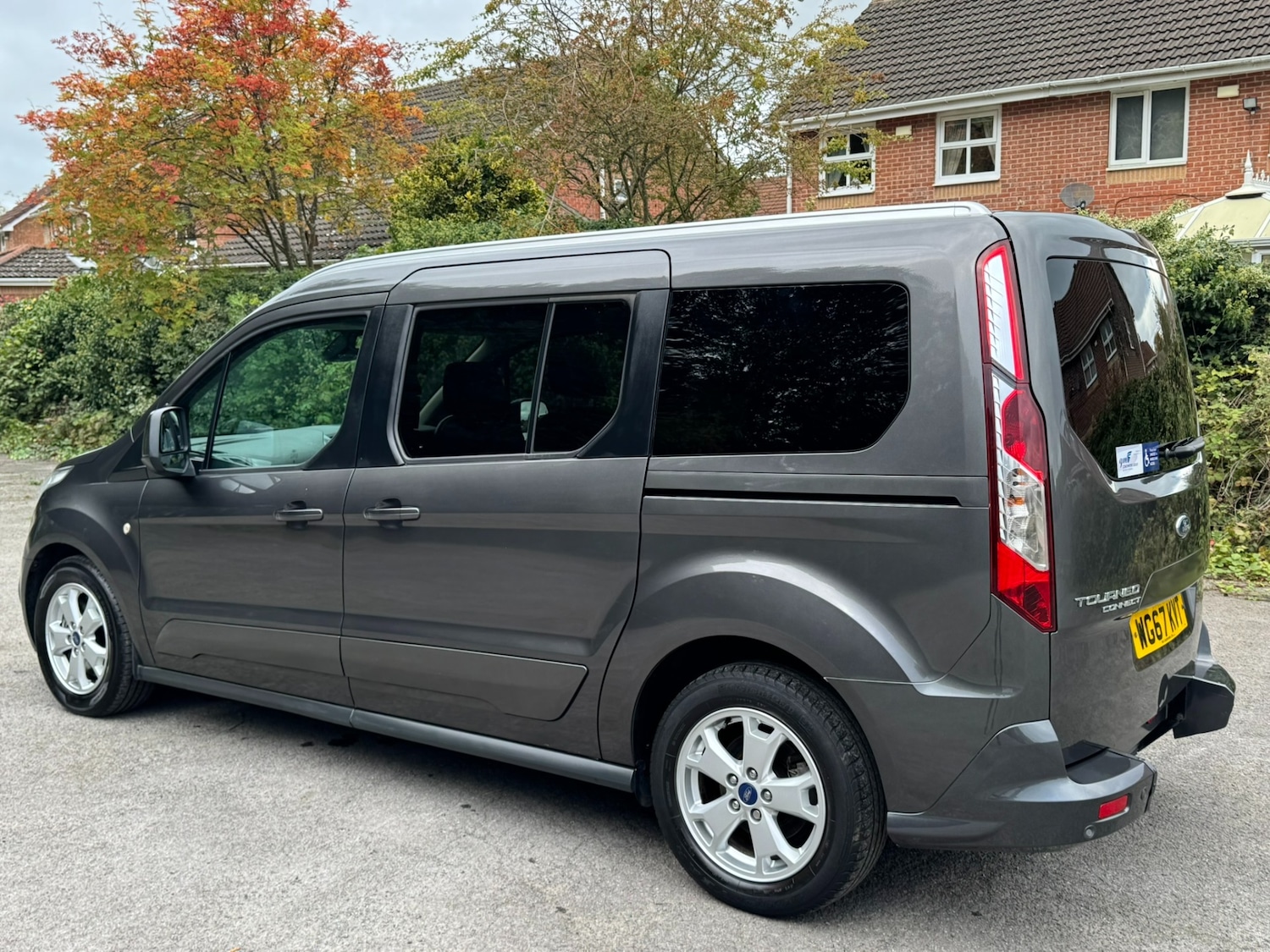 Used Ford Grand Tourneo Connect 2017 for sale - 76231495: Photo 4