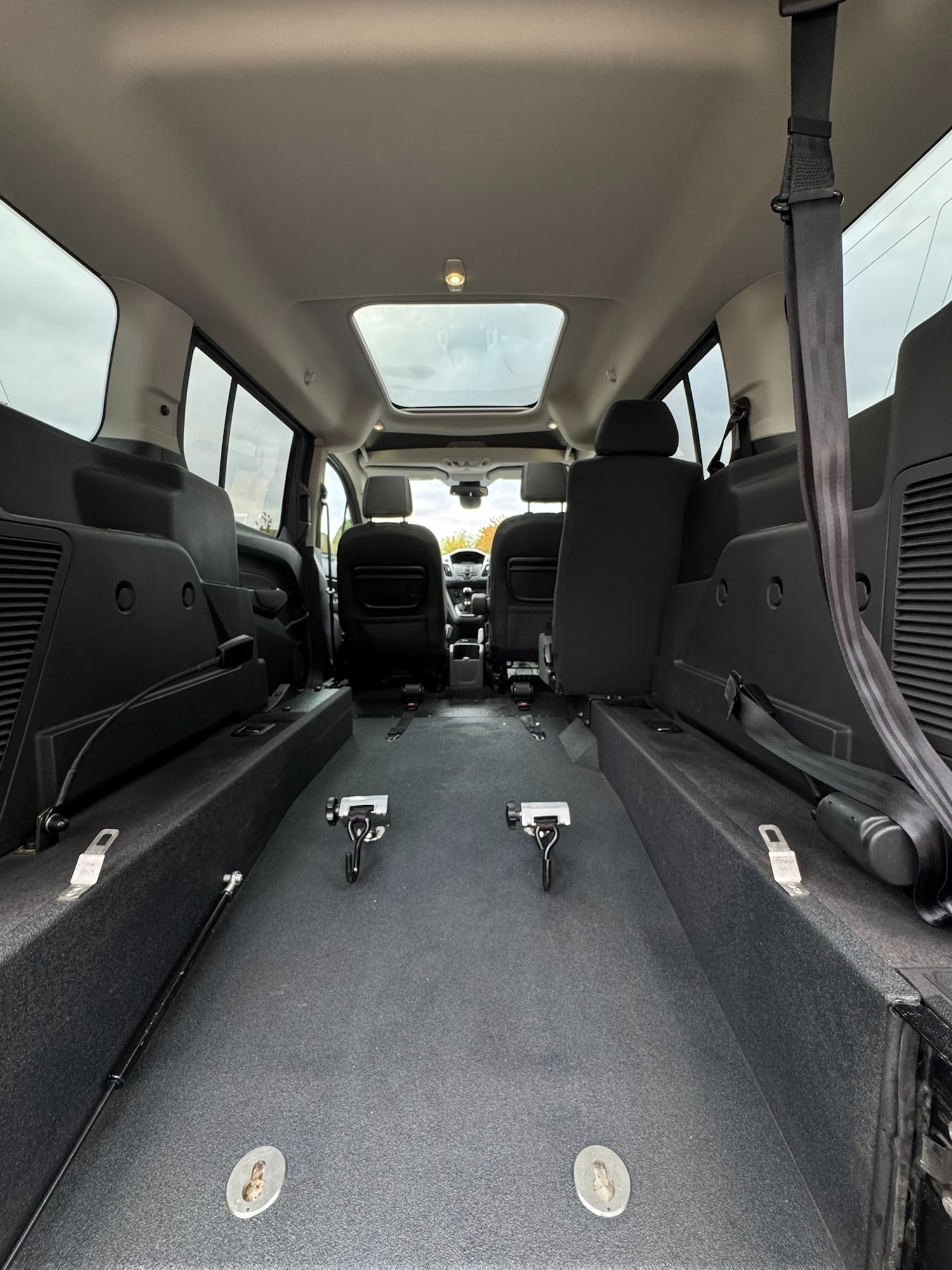 Used Ford Grand Tourneo Connect 2017 for sale - 76231495: Photo 9