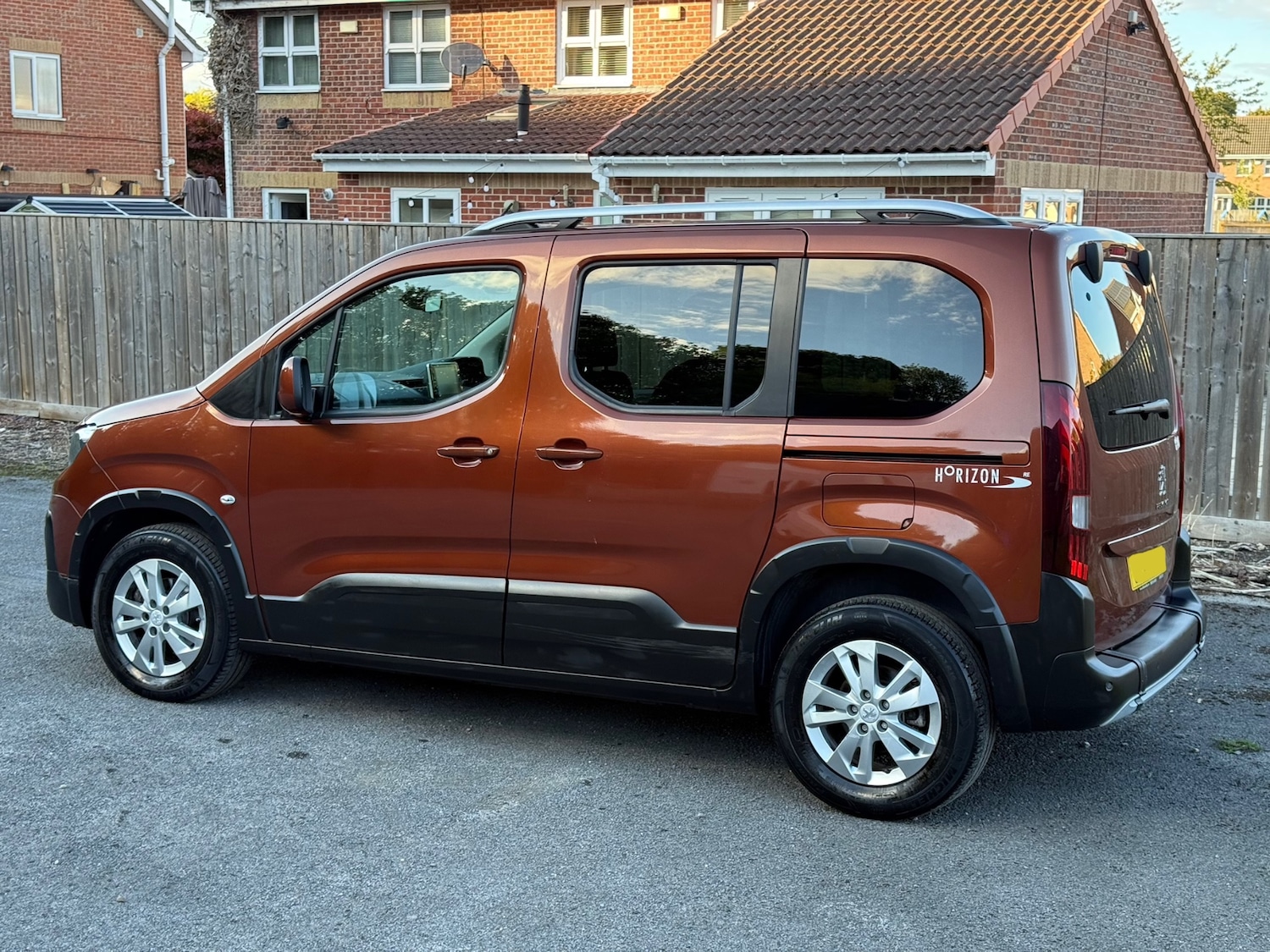 Used Peugeot Rifter 2020 for sale - 77019061: Photo 7