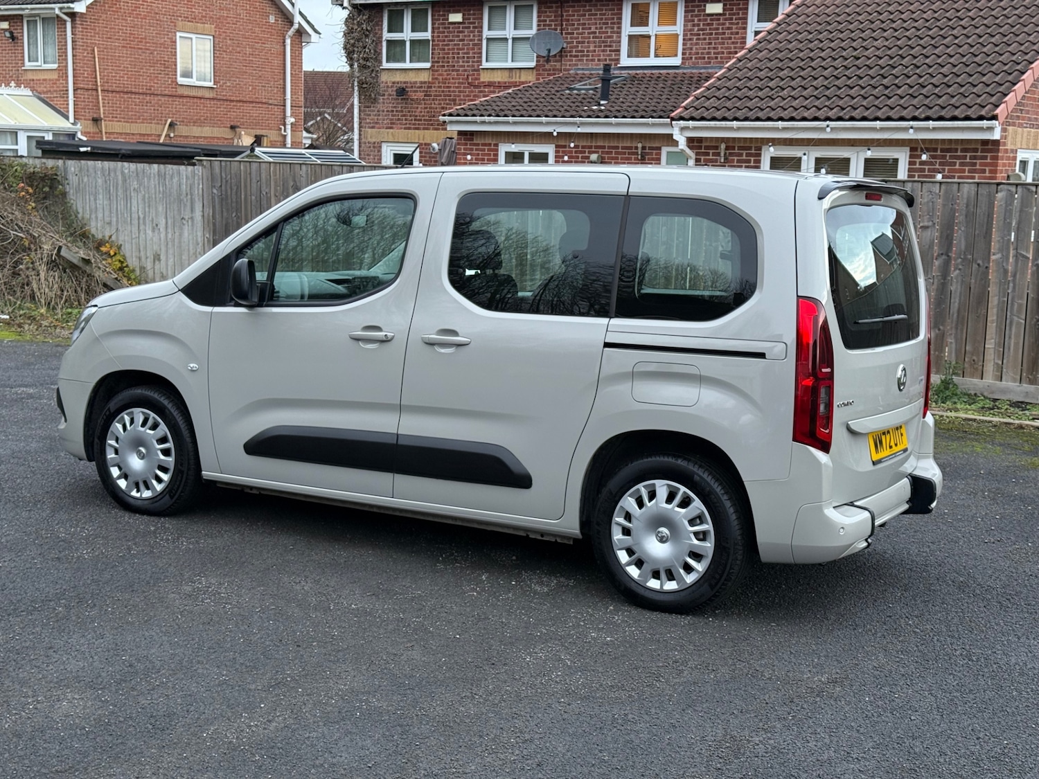 Used Vauxhall Combo Life 2023 for sale - 76830766: Photo 6