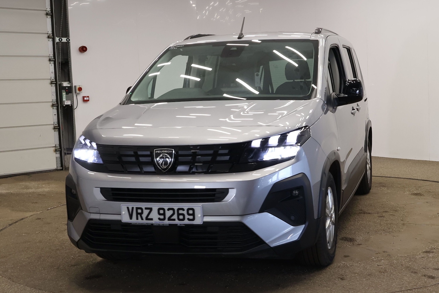 Used Peugeot Rifter 2024 for sale - 78139185: Photo 2