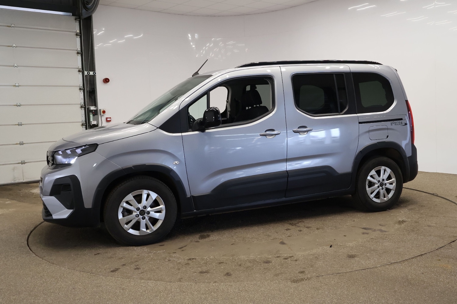 Used Peugeot Rifter 2024 for sale - 78139185: Photo 6