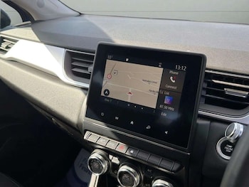 Used Renault Captur 2020 for sale - 79170387: Photo